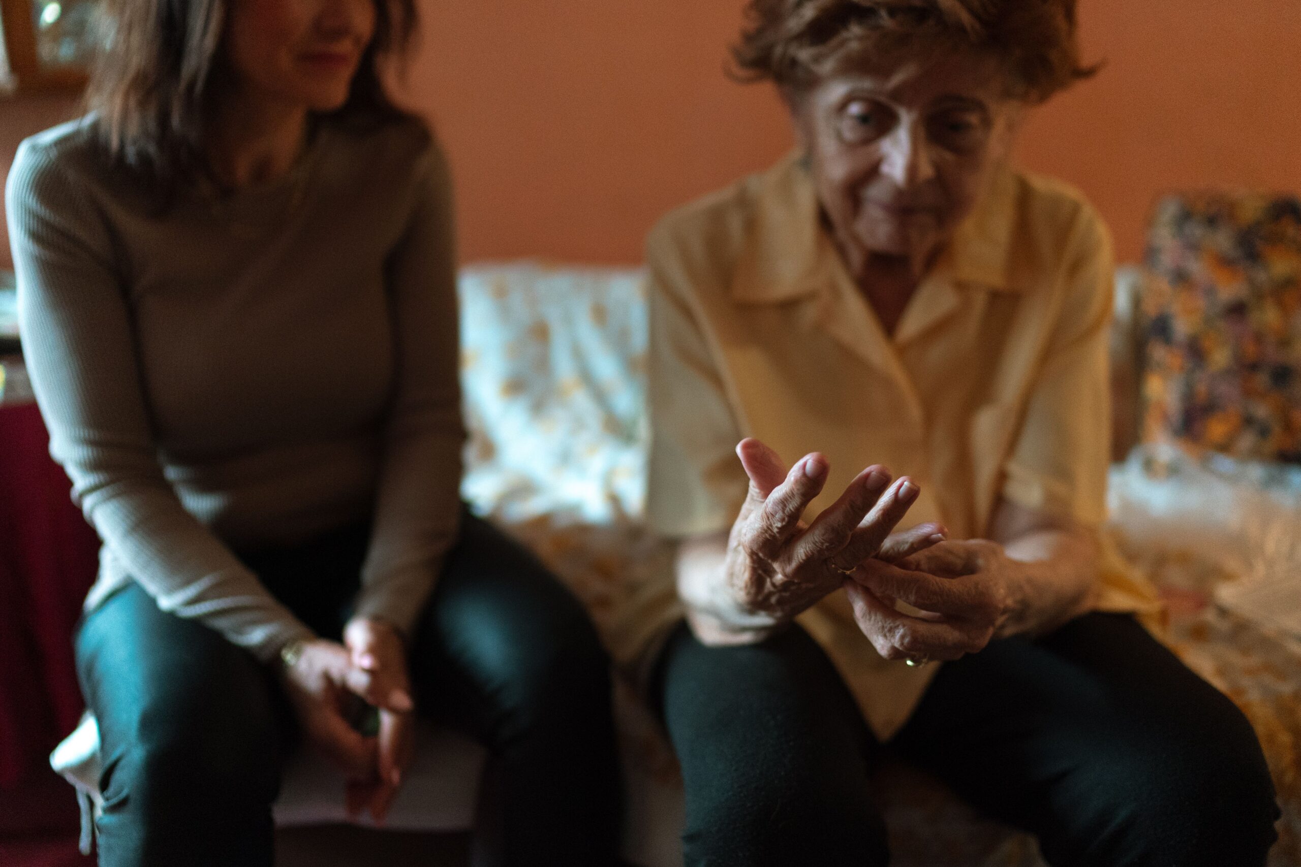 Téléassistance et capteurs de chute : le numérique au chevet de l&rsquo;autonomie
