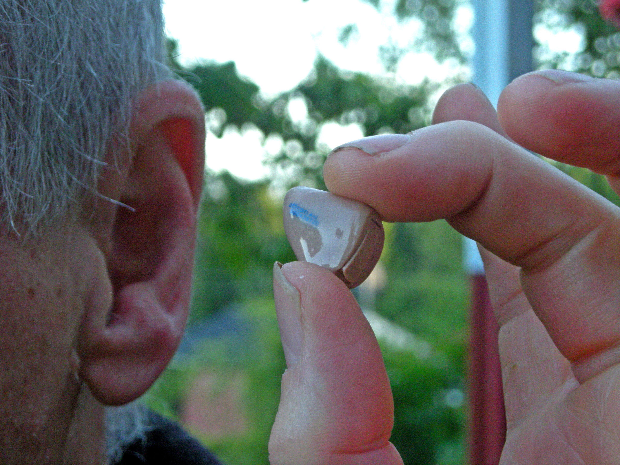 Aide auditive connectée : ce que le Bluetooth change vraiment à l&rsquo;audition